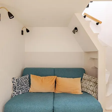 Lejlighed Stylish Duplex In Vibrant Center *