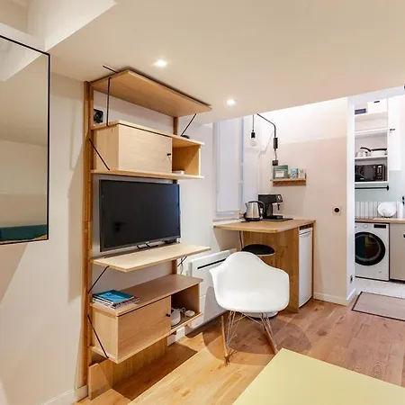 Lejlighed Stylish Duplex In Vibrant Center